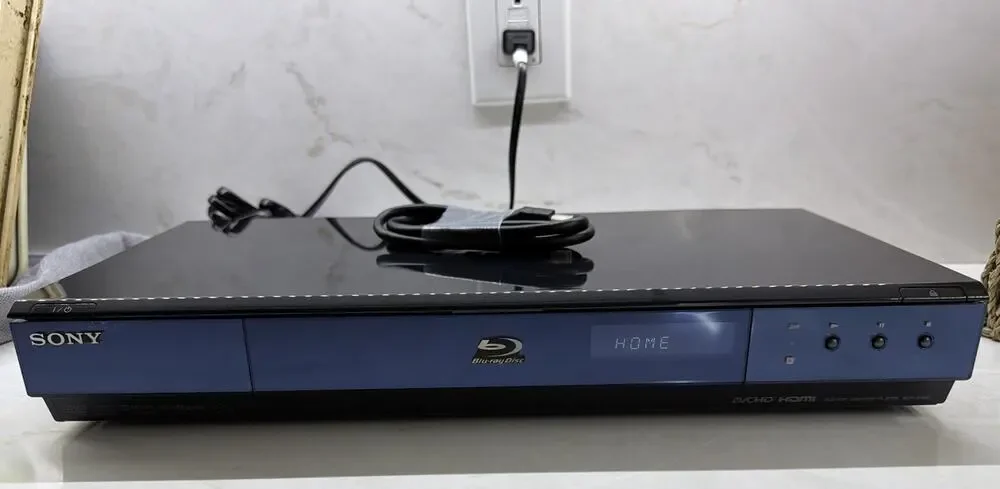 Sony BDP-S550 Blu-Ray Player DVD USB LAN HDMI Comes With Power & HDMI Cable